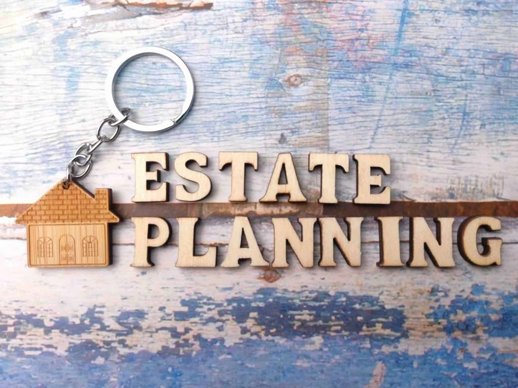 Estate planning keyring in wood EHF mortgages